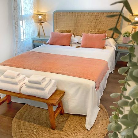 Ks Toyo Golf - Kaleria Suites Ретамар Экстерьер фото