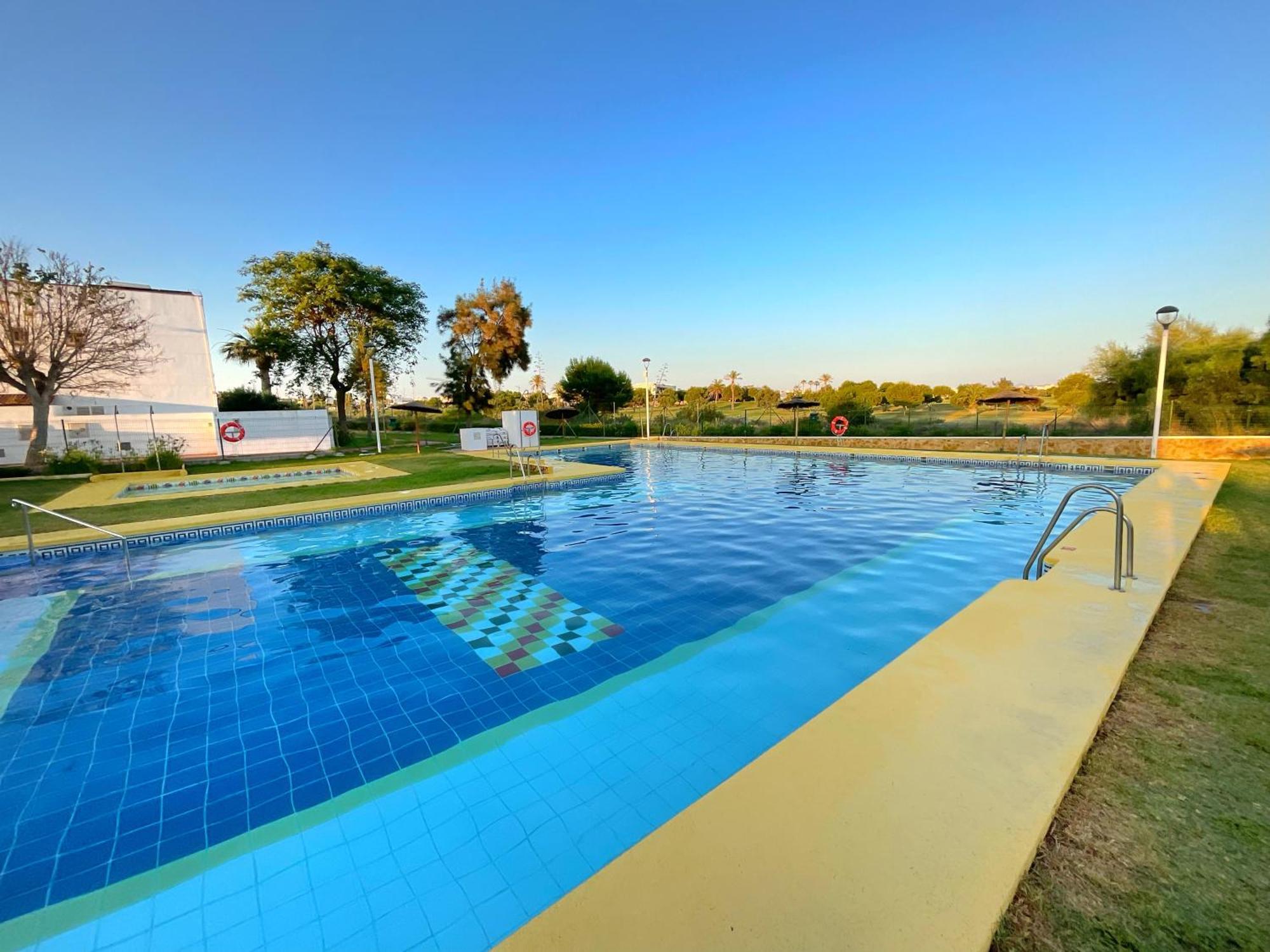 Ks Toyo Golf - Kaleria Suites Ретамар Экстерьер фото
